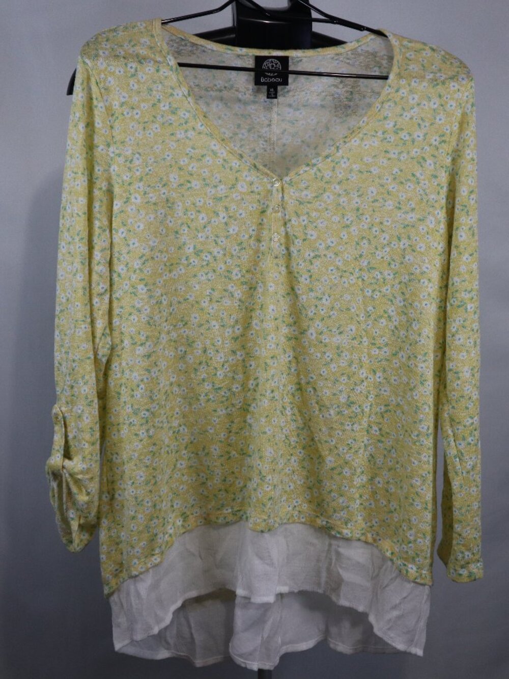 Bobeau Yellow and White Daisy Blouse
